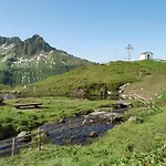 Aurora * Damuels